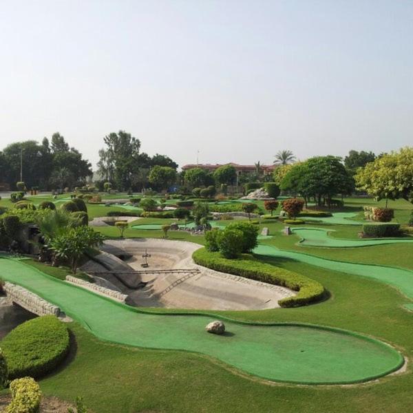 Northern Suites Bahria Town Rávalpindí Exteriér fotografie